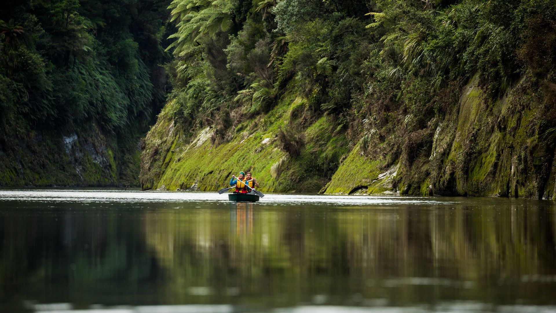Couple Canoeing On The Whanganui Journey HB - Visit Ruapehu.jpg