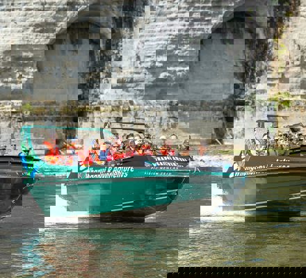 Jet Boating Whanganui River Ruapehu.jpg