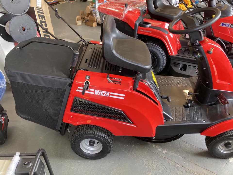 Lawn Mower from Wakelin Engineering 1996 - Visit Ruapehu.jpg