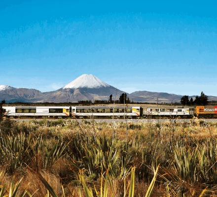 Northern-Explorer_Leaving-National-Park-Southbound-Wide.png